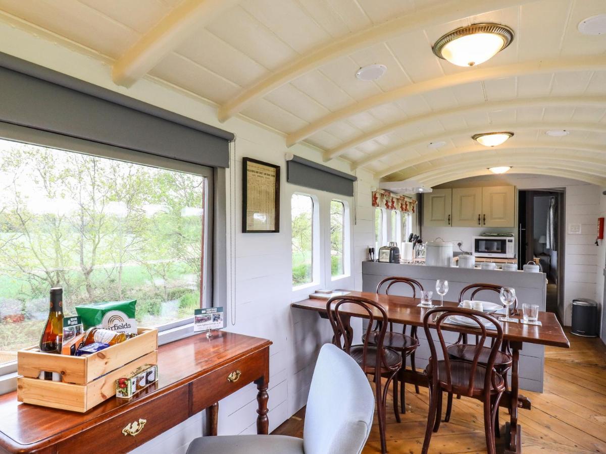 The Carriage At High Barn Heritage ハルステッド エクステリア 写真