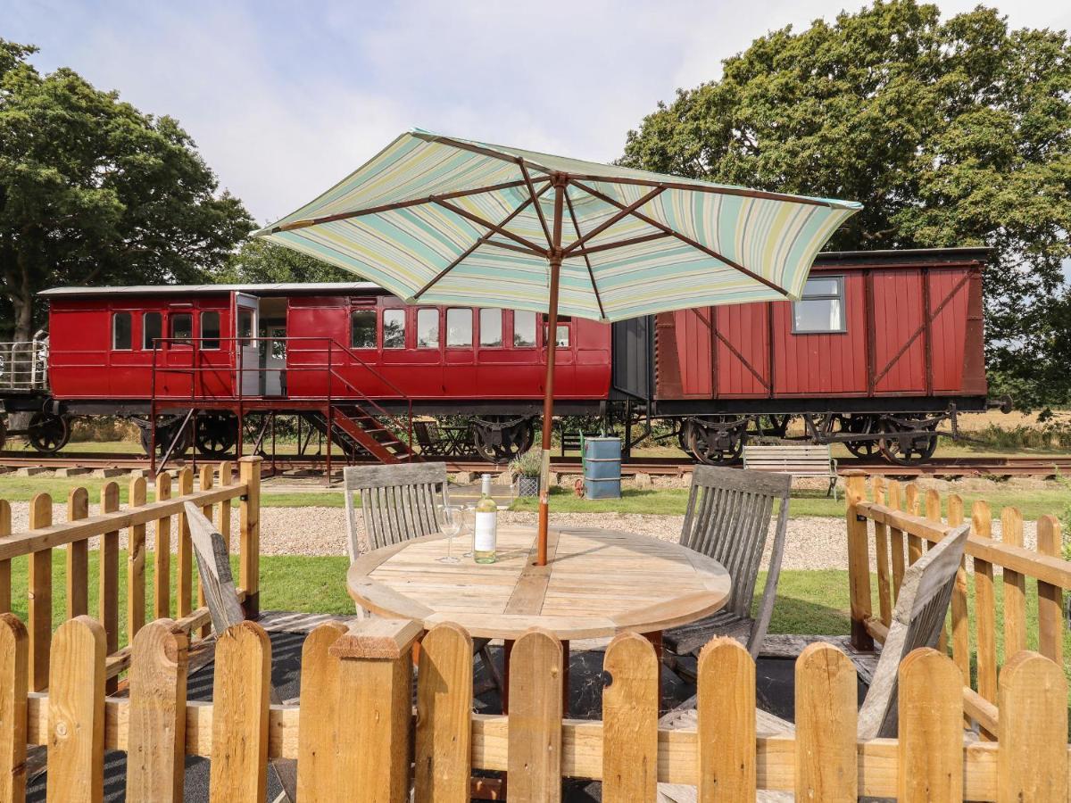 The Carriage At High Barn Heritage ハルステッド エクステリア 写真
