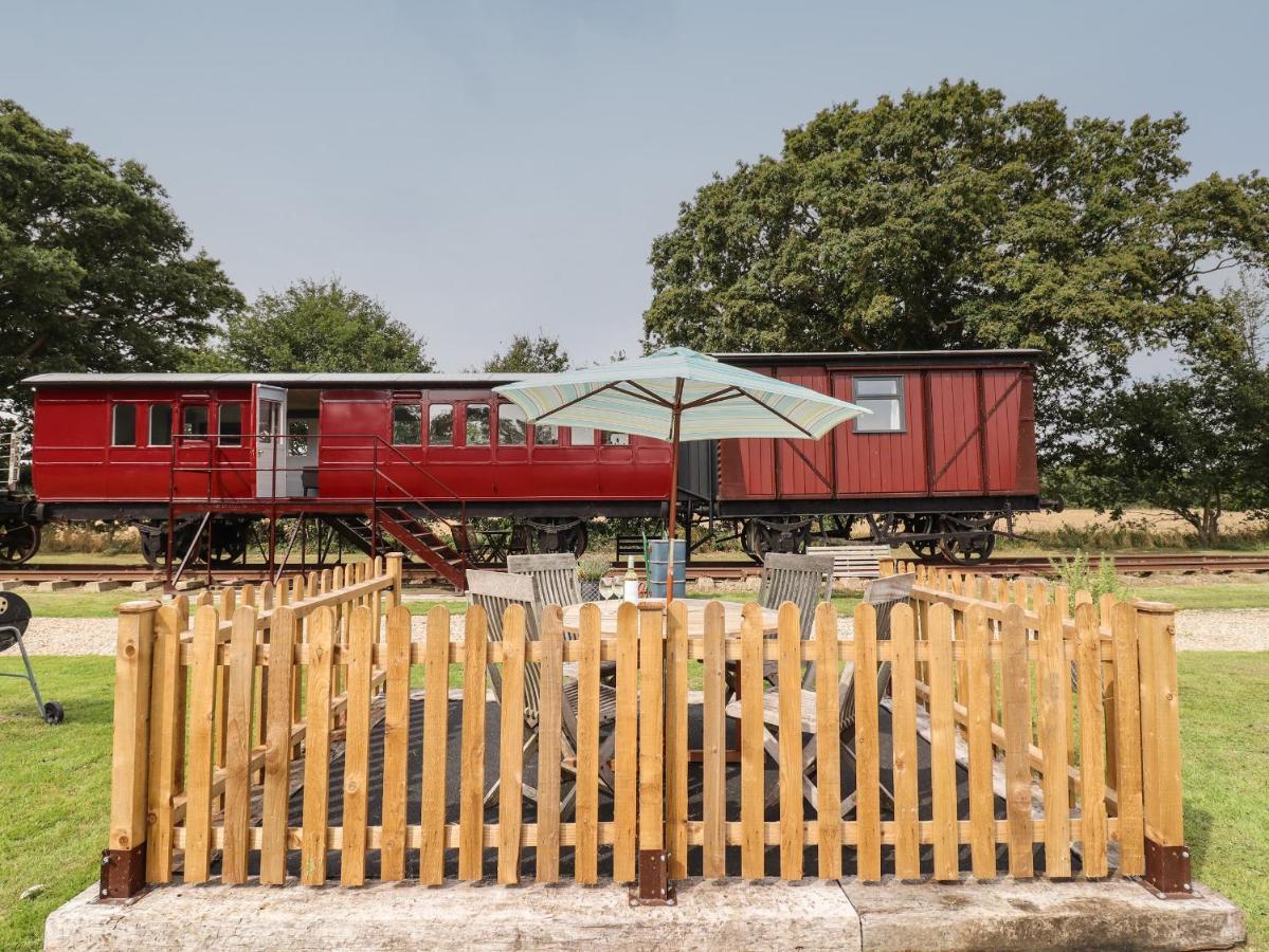 The Carriage At High Barn Heritage ハルステッド エクステリア 写真
